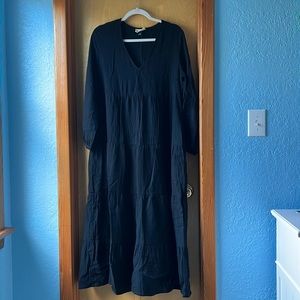 M Universal Thread long sleeved black dress with pockets, worn once